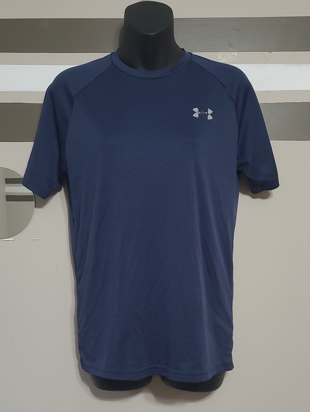 ⭐️ Under Armour Navy Short-Sleeve  Performance Tee Sz Small
